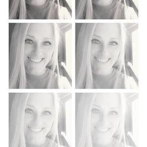 Meet your Posher, Casey